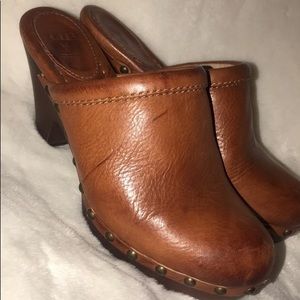 Frye mules